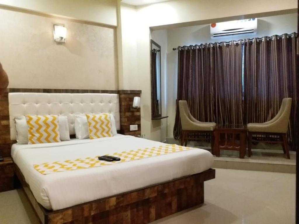 Hotel Golden Park Near Nesco Mumbai Bagian luar foto